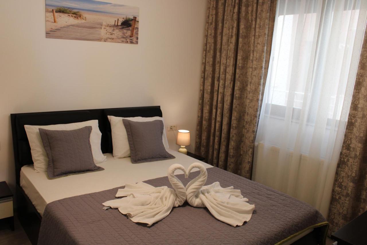 Bluewaves Apartment Mamaia Nord Năvodari Eksteriør billede