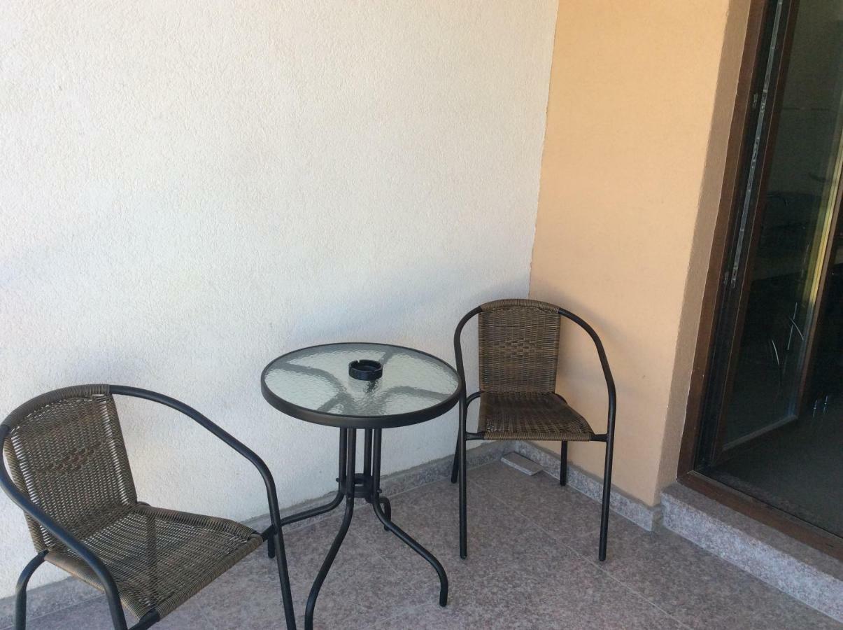 Bluewaves Apartment Mamaia Nord Năvodari Eksteriør billede